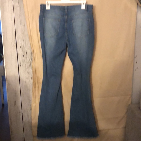 Super flared jeans with rips soft and comfy - Picture 3 of 3